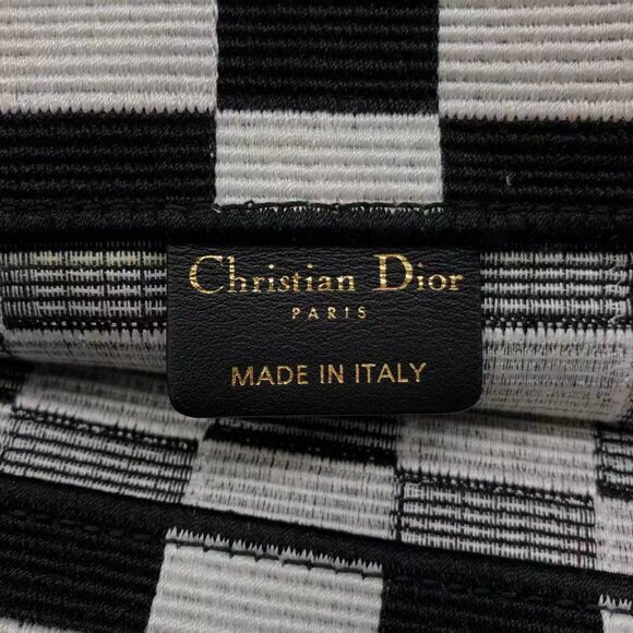 Dior 42*33*18cm - Picture 11 of 12